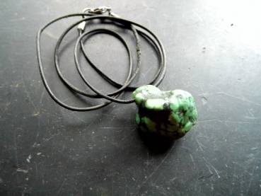 Kette, Anhänger, Türkis, Nugget, grün, Lederband, Unisex